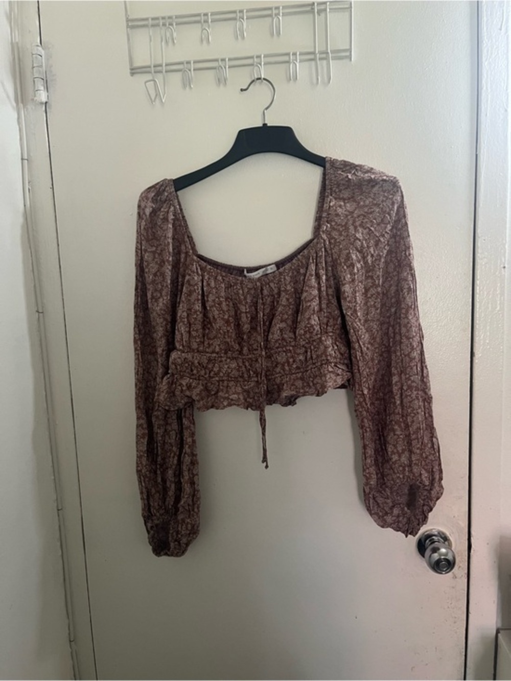 Altard state Square Neck Cropped Blouse in Mauve-Brown